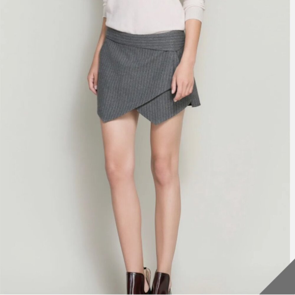 Zara Grey Pinstripe Mini Skort Shorts Wool Blend Size Medium